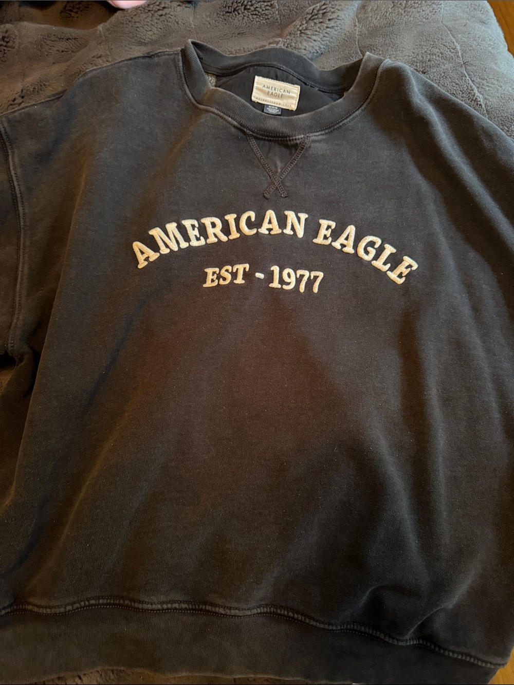 American Eagle Outfitters Black Crewneck Sweatshirt with White Lettering
